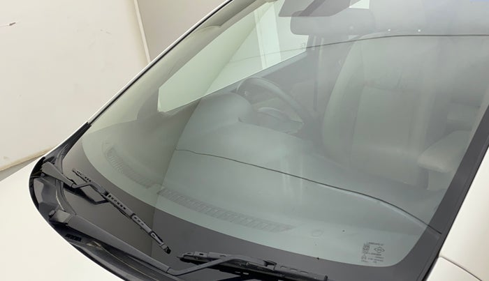 2022 Maruti Ciaz ALPHA  AT 1.5 SHVS PETROL, Petrol, Automatic, 32,780 km, Front windshield - Minor spot on windshield