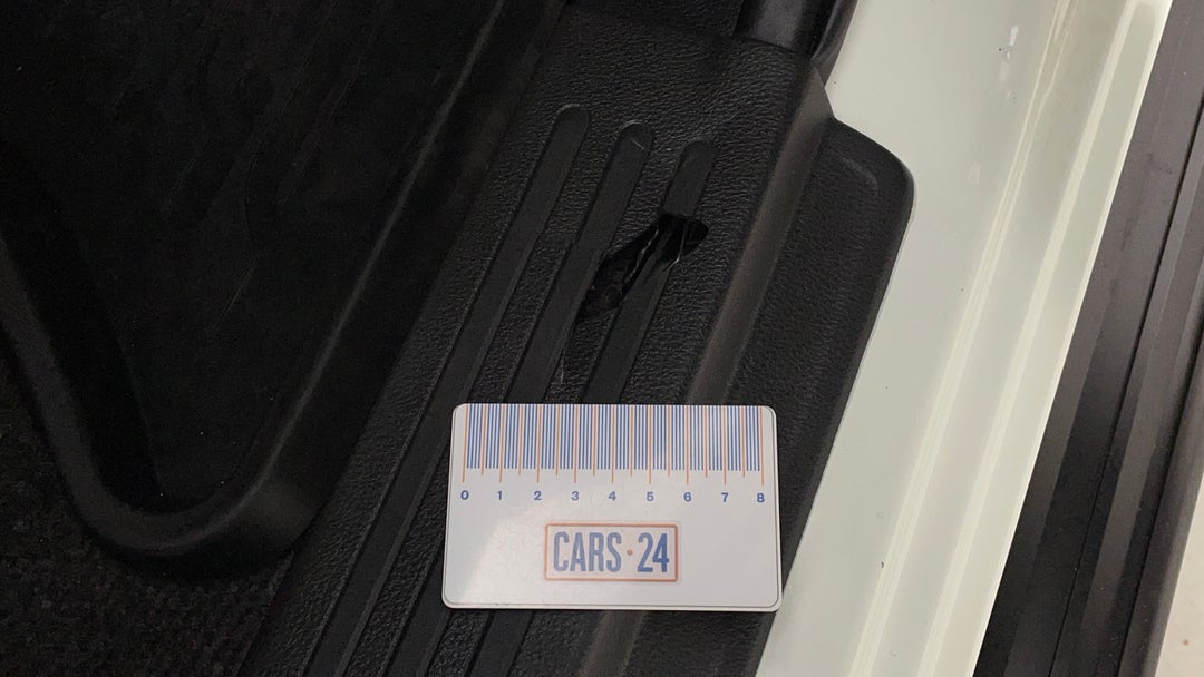 Door Sills Front LHS Chip