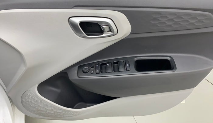 2022 Hyundai GRAND I10 NIOS SPORTZ U2 AMT 1.2 CRDI, Diesel, Automatic, 42,466 km, Driver Side Door Panels Control