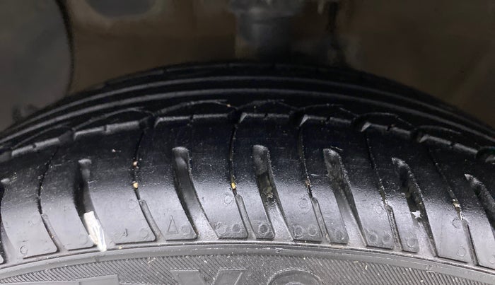 2019 Hyundai Grand i10 1.2 KAPPA SPORTZ (O), Petrol, Manual, 39,437 km, Left Front Tyre Tread