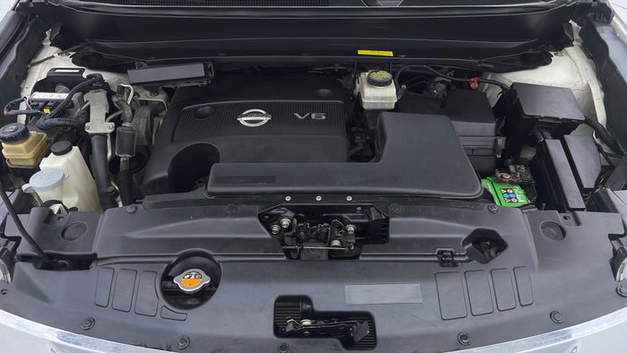 NISSAN PATHFINDER-Engine Bonet View