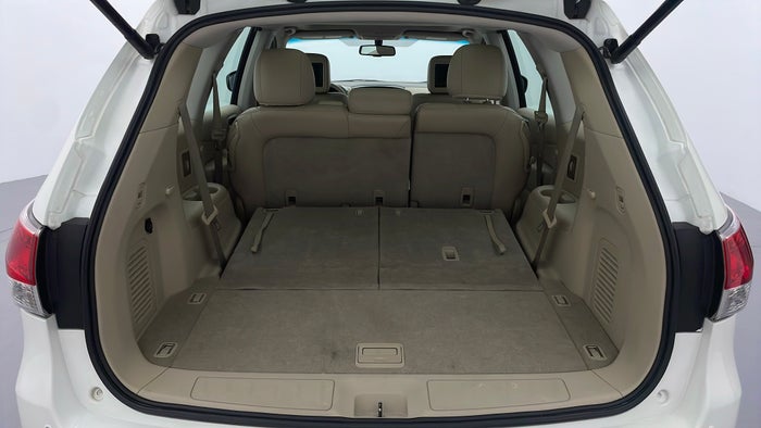 NISSAN PATHFINDER-Boot Inside View