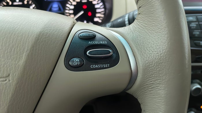 NISSAN PATHFINDER-Cruise Control
