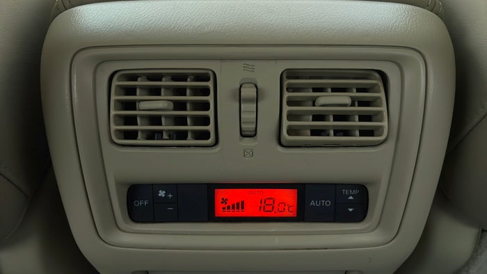 NISSAN PATHFINDER-Rear AC Vents