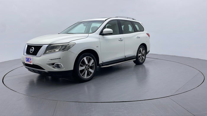 NISSAN PATHFINDER-Left Front Diagonal (45- Degree) View