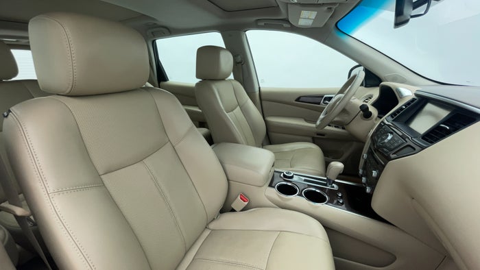 NISSAN PATHFINDER-Right Side Front Door Cabin View