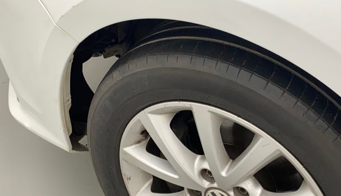 2015 Volkswagen Jetta COMFORTLINE TDI, Diesel, Manual, 1,19,867 km, Left fender - Lining missing