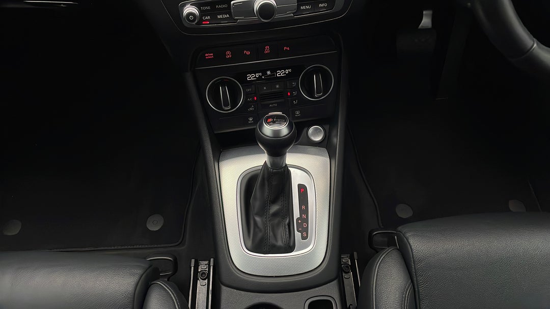 2015 Audi Q3 2.0 Tfsi Sport Quattro (132kw), Automatic, 73556 km, Gear Lever 