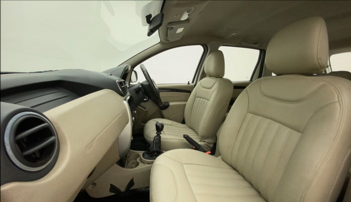 2014 Nissan Terrano XV D THP 110 PS, Diesel, Manual, 1,12,051 km, Right Side Front Door Cabin