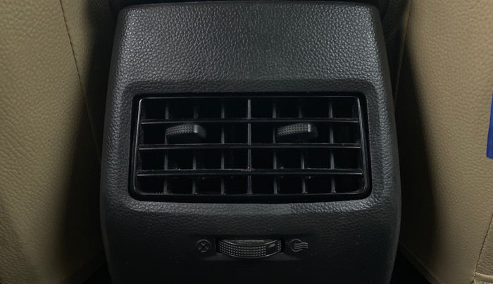 2019 Hyundai Elite i20 MAGNA PLUS 1.2, Petrol, Manual, 1,08,140 km, Rear AC Vents