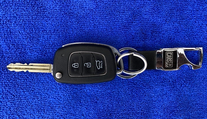 2019 Hyundai Elite i20 MAGNA PLUS 1.2, Petrol, Manual, 1,08,140 km, Key Close Up