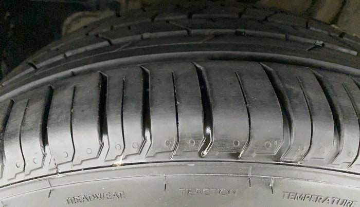 2018 Tata NEXON XMA 1.5, Diesel, Automatic, 94,046 km, Left Front Tyre Tread