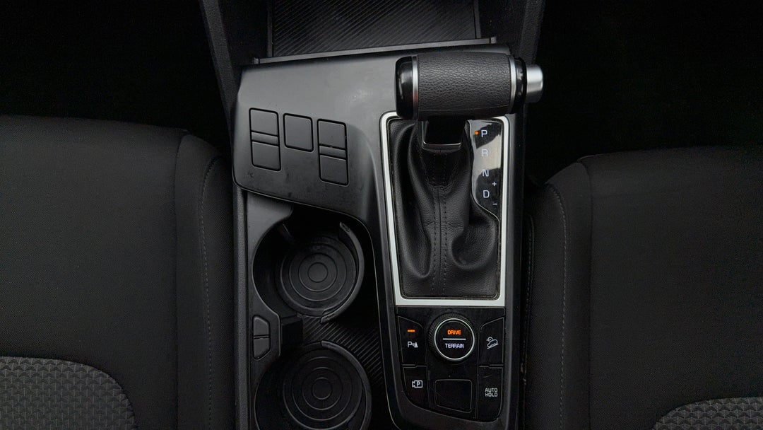 2021 Kia Sportage S (AWD), Automatic, 105519 km, Gear Lever 