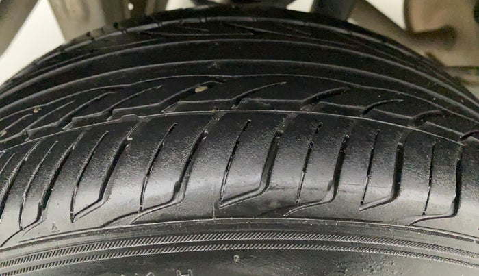 2014 Maruti Alto K10 VXI P, Petrol, Manual, 69,145 km, Right Rear Tyre Tread