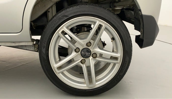 2014 Maruti Alto K10 VXI P, Petrol, Manual, 69,145 km, Left Rear Wheel