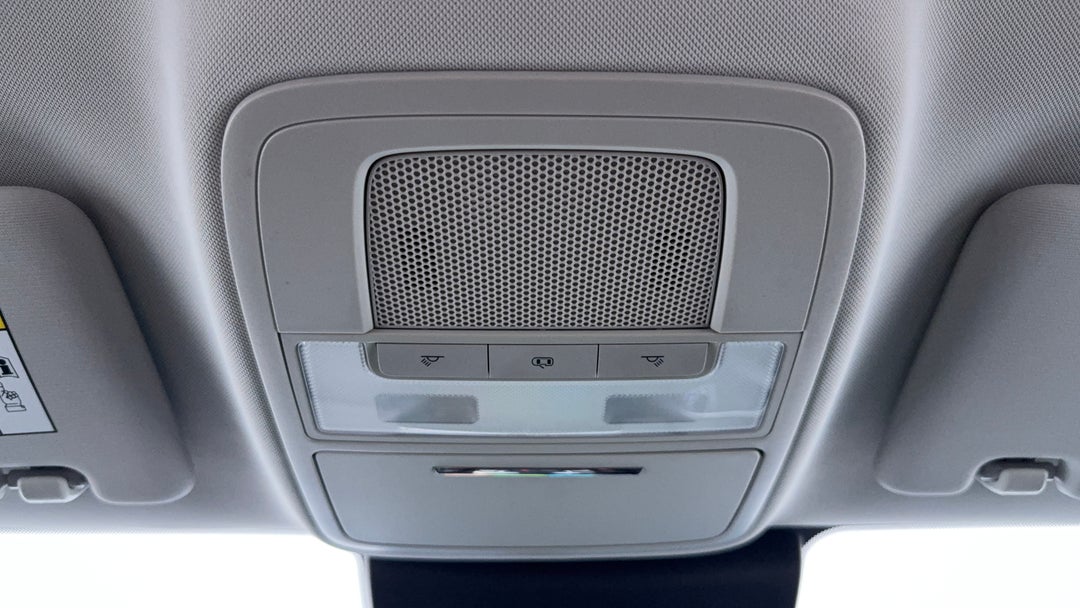 On-Roof Controls/Sunglass holder