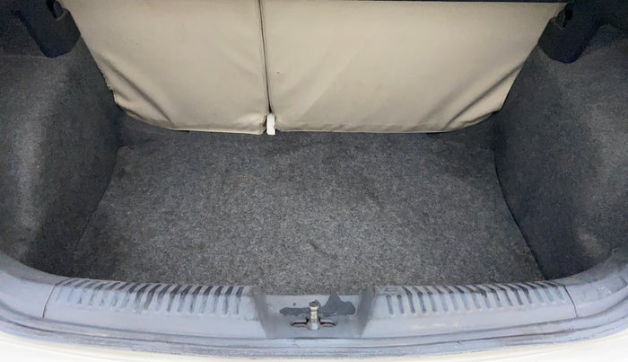 2011 Volkswagen Polo COMFORTLINE 1.2L PETROL, Petrol, Manual, 43,181 km, Boot Inside