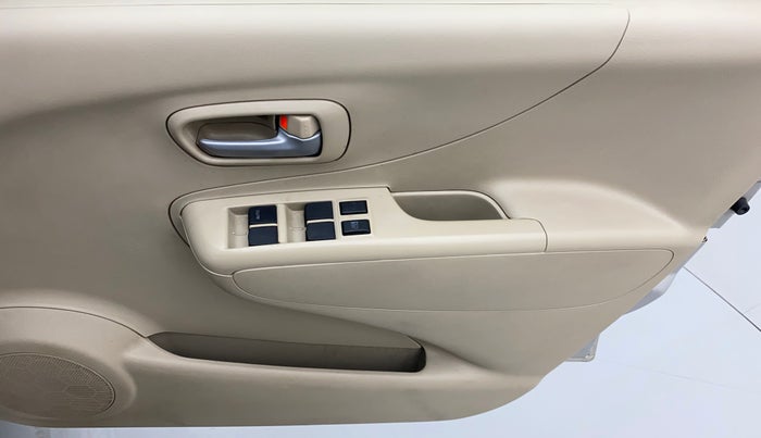 2012 Maruti A Star VXI, Petrol, Manual, 36,348 km, Driver Side Door Panels Control