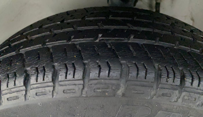 2018 Maruti Alto K10 VXI P, Petrol, Manual, 33,534 km, Left Front Tyre Tread