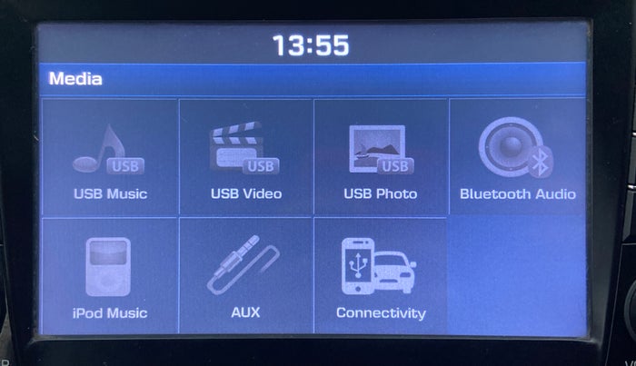 2017 Hyundai Elite i20 ASTA 1.2 (O), Petrol, Manual, 37,172 km, Touchscreen Infotainment System