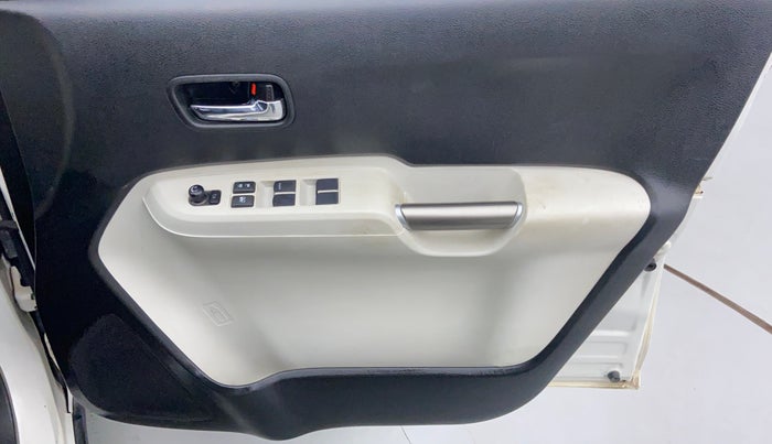 2017 Maruti IGNIS ZETA 1.3 DDIS, Diesel, Manual, 48,110 km, Driver Side Door Panels Control
