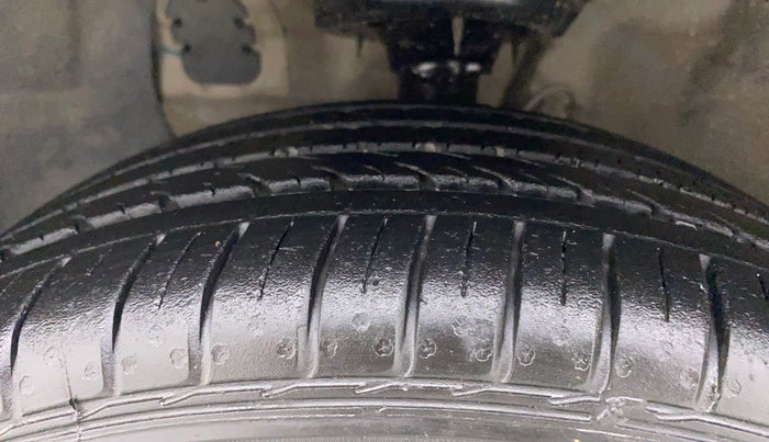 2016 Hyundai Elite i20 ASTA 1.2, Petrol, Manual, 24,801 km, Left Front Tyre Tread