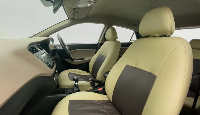 2016 Hyundai Elite i20 ASTA 1.2, Petrol, Manual, 24,801 km, Right Side Front Door Cabin