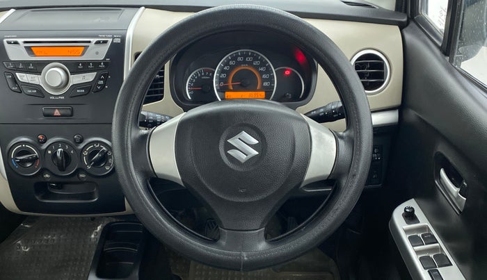 2016 Maruti Wagon R 1.0 VXI, Petrol, Manual, 36,954 km, Steering Wheel Close Up