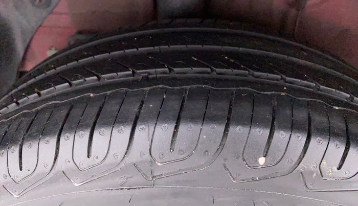 2017 Hyundai Elite i20 SPORTZ 1.2, Petrol, Manual, 20,038 km, Right Rear Tyre Tread