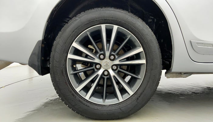 2018 Toyota Corolla Altis VL AT, Petrol, Automatic, 53,595 km, Right Rear Wheel