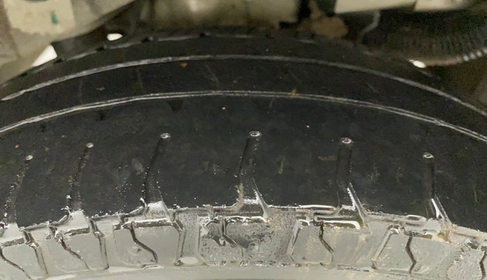2013 Hyundai Santro Xing GL PLUS, Petrol, Manual, 79,424 km, Left Rear Tyre Tread