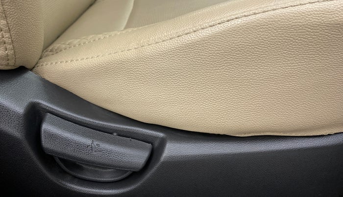 2019 Hyundai Xcent S 1.2, Petrol, Manual, 16,146 km, Driver Side Adjustment Panel