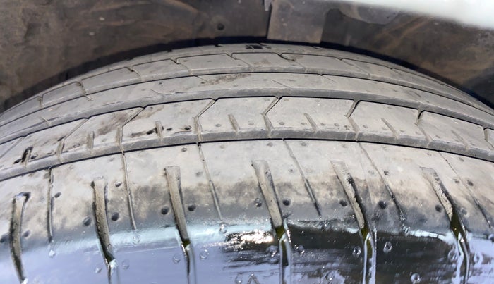 2019 KIA SELTOS HTX 1.5 PETROL, Petrol, Manual, 41,544 km, Right Front Tyre Tread