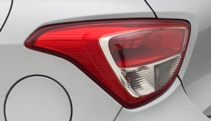 2017 Hyundai Grand i10 ASTA 1.2 KAPPA VTVT, CNG, Manual, 52,300 km, Left tail light - Minor scratches