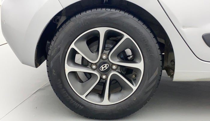 2017 Hyundai Grand i10 ASTA 1.2 KAPPA VTVT, CNG, Manual, 52,300 km, Right Rear Wheel