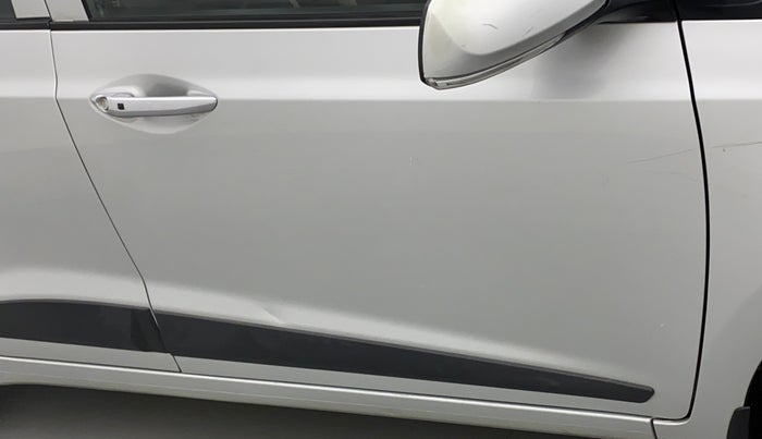 2017 Hyundai Grand i10 ASTA 1.2 KAPPA VTVT, CNG, Manual, 52,300 km, Driver-side door - Slightly dented