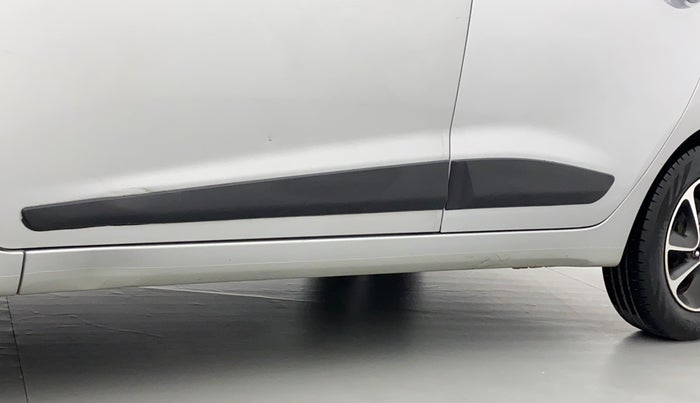 2017 Hyundai Grand i10 ASTA 1.2 KAPPA VTVT, CNG, Manual, 52,300 km, Left running board - Minor scratches