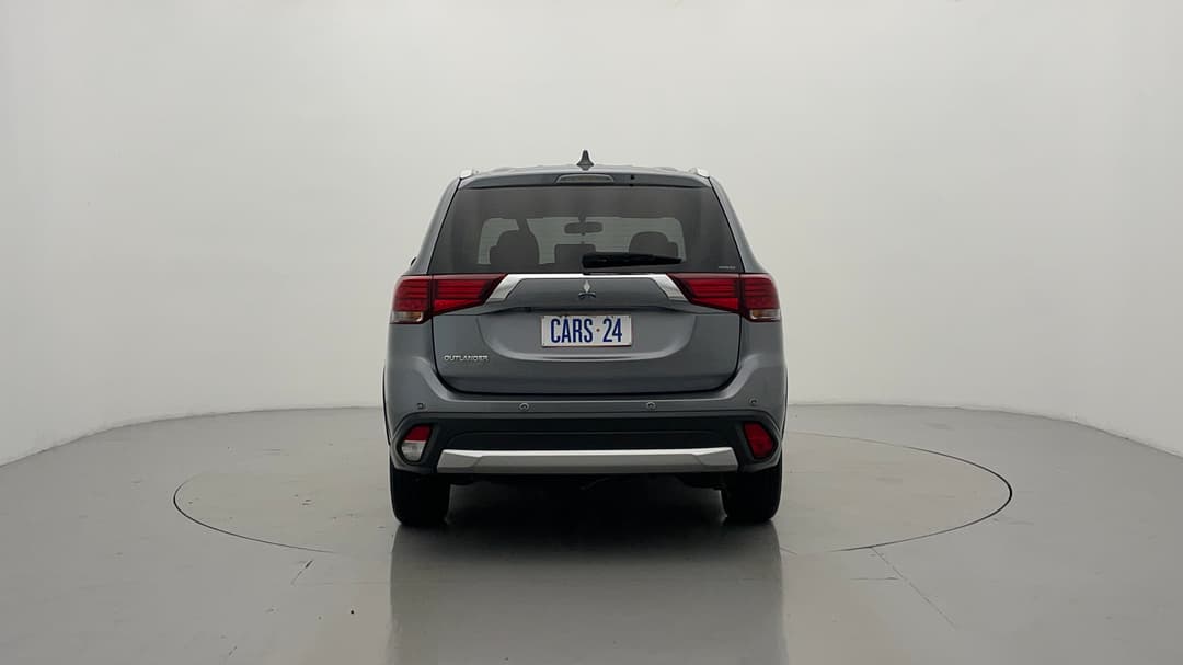 2017 Mitsubishi Outlander Ls Safety Pack (4x4) 7 Seats, Automatic, 111055 km, Back/Rear View