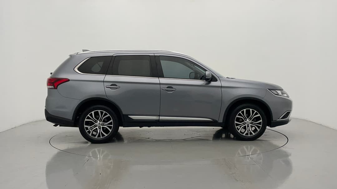 2017 Mitsubishi Outlander Ls Safety Pack (4x4) 7 Seats, Automatic, 111055 km, Right Side View