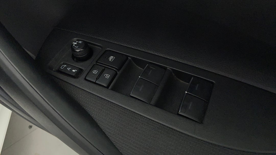 2022 Toyota Corolla Sx Hybrid, Automatic, 36608 km, Drivers Side Door Panel Controls