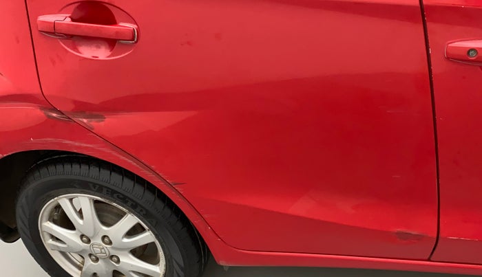 2014 Honda Brio VX AT, Petrol, Automatic, 93,107 km, Right rear door - Minor scratches
