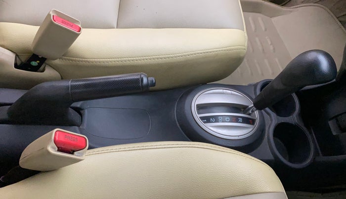 2014 Honda Brio VX AT, Petrol, Automatic, 93,107 km, Gear Lever