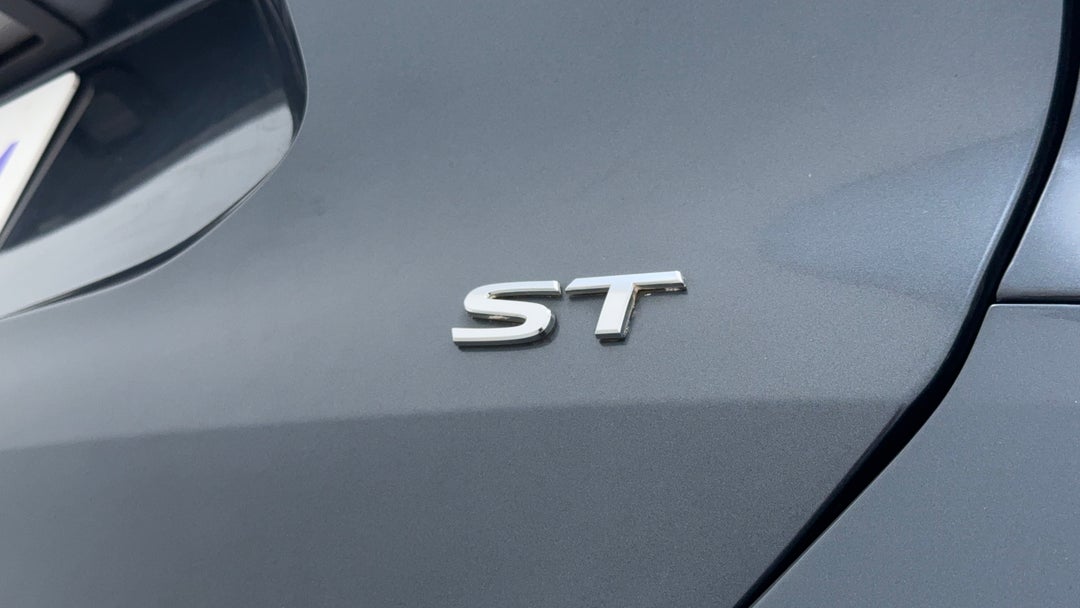 Badge (Boot Right Side)