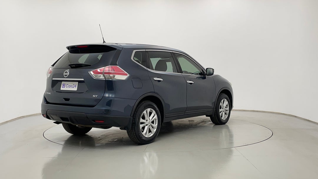 Right Back Diagonal (45- Degree) View