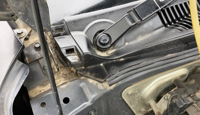 2017 Maruti Alto K10 VXI, Petrol, Manual, 70,215 km, Bonnet (hood) - Cowl vent panel has minor damage
