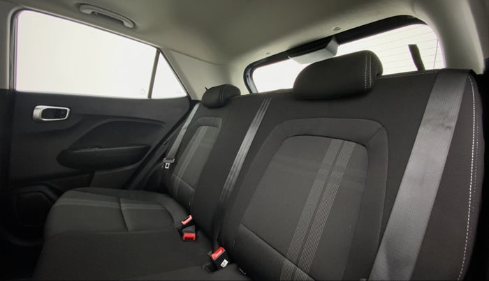 2019 Hyundai VENUE 1.0 TURBO GDI SX+ AT, Petrol, Automatic, 14,339 km, Right Side Rear Door Cabin
