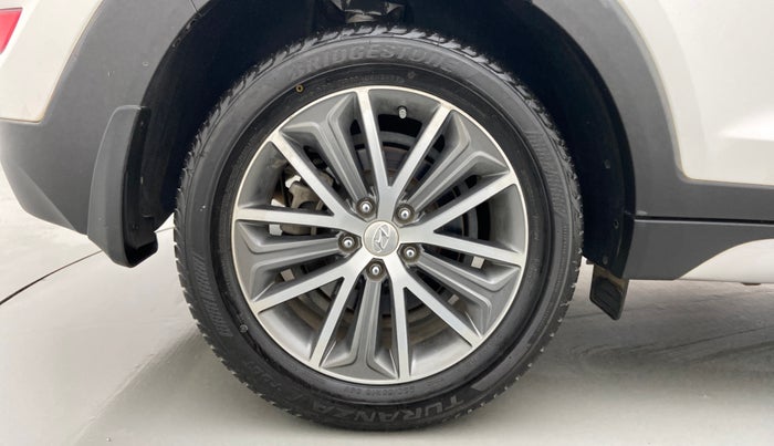 2018 Hyundai Tucson GLS 2WD AT PETROL, Petrol, Automatic, 62,523 km, Right Rear Wheel