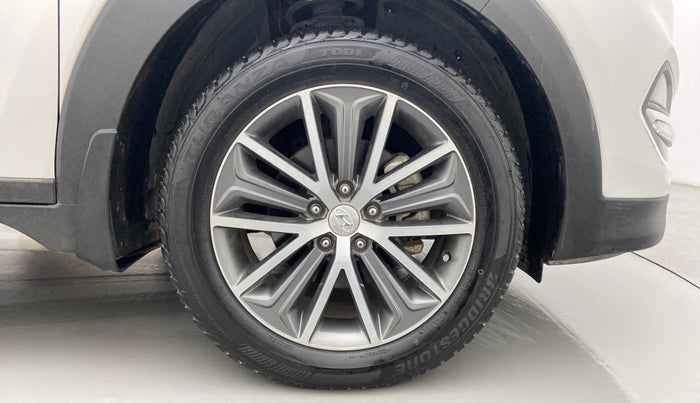 2018 Hyundai Tucson GLS 2WD AT PETROL, Petrol, Automatic, 62,523 km, Right Front Wheel