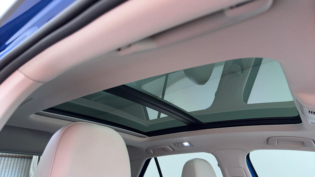 Interior Sunroof/Moonroof