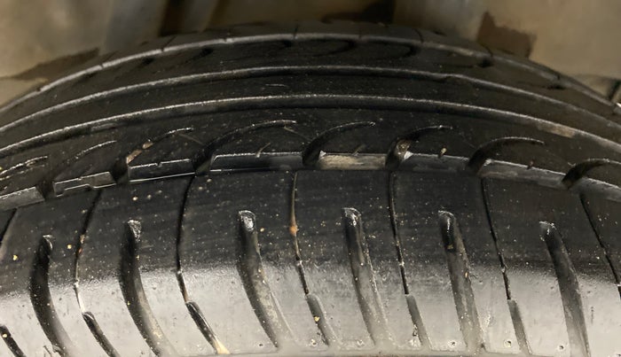 2014 Honda City V MT DIESEL, Diesel, Manual, 96,314 km, Left Rear Tyre Tread